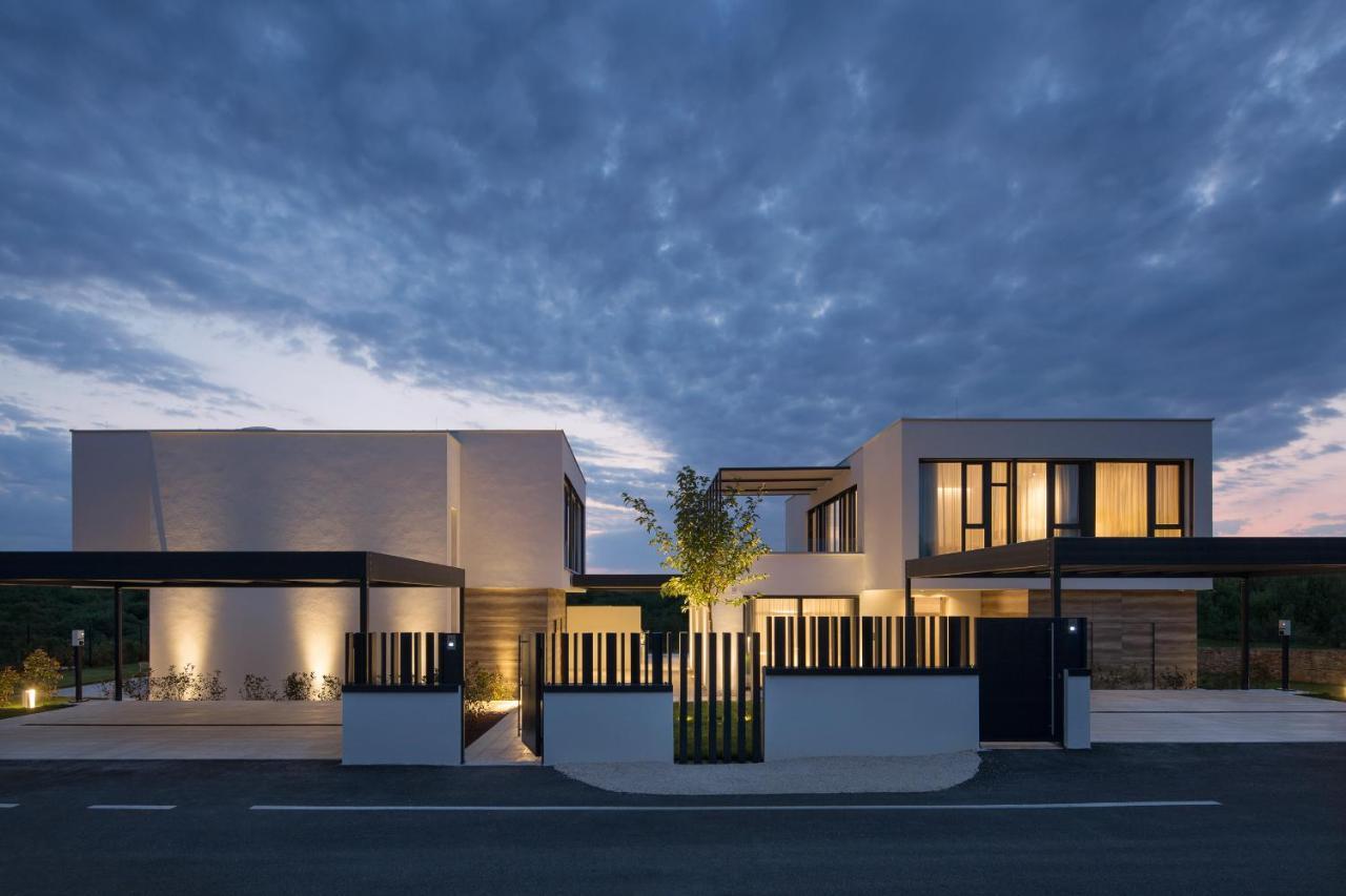 Design Villa Noble With Spa 巴莱 外观 照片